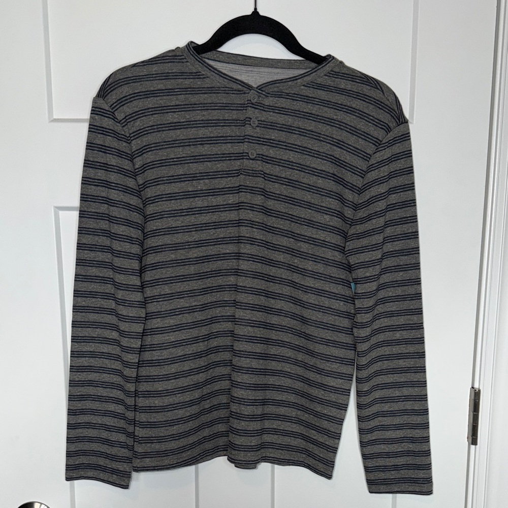 NWOT Market & Spruce Navy Grey Striped Button Henley Long Sleeve - 12/14